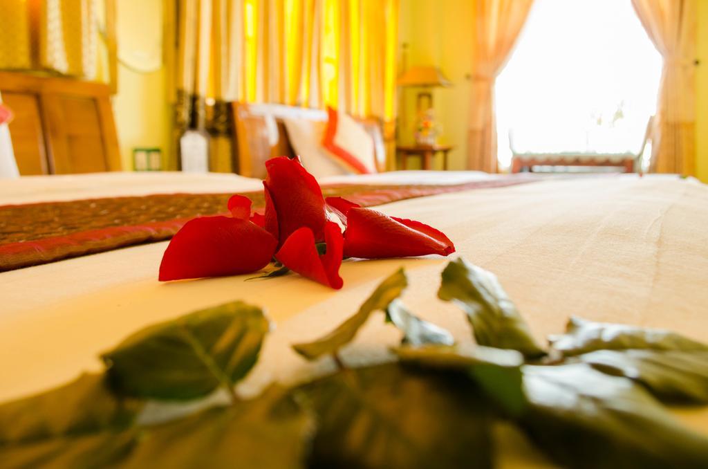Nhu Phu Hotel Hue Luaran gambar