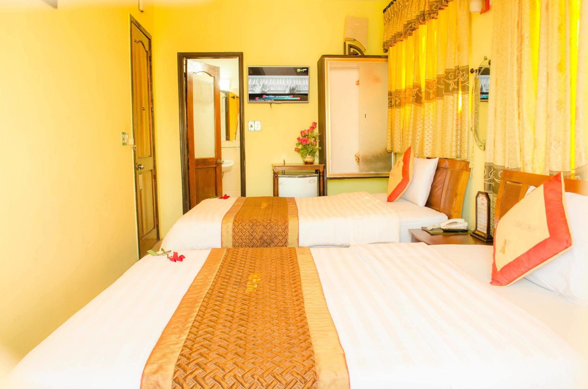 Nhu Phu Hotel Hue Luaran gambar